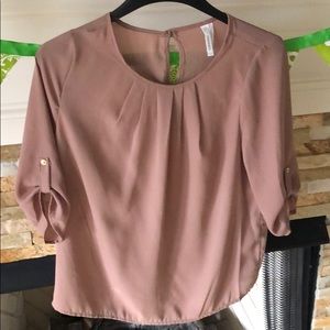 ⚡️3/$21 Taupe women’s blouse
